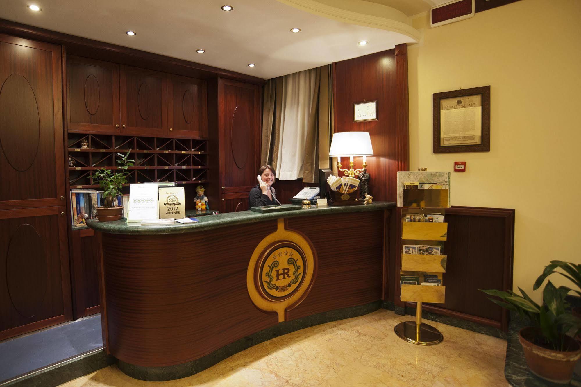 Hotel Rojan ซุลโมนา ภายนอก รูปภาพ